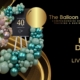 The Balloon Academy balloon tutorial class - easel organic balloon garlands